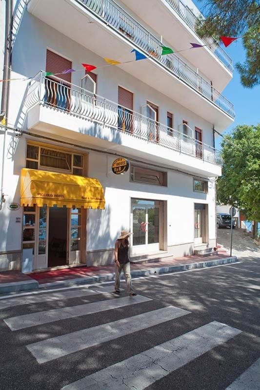Piccolo Hotel Nuova Gestione Cala Gonone Exteriör bild